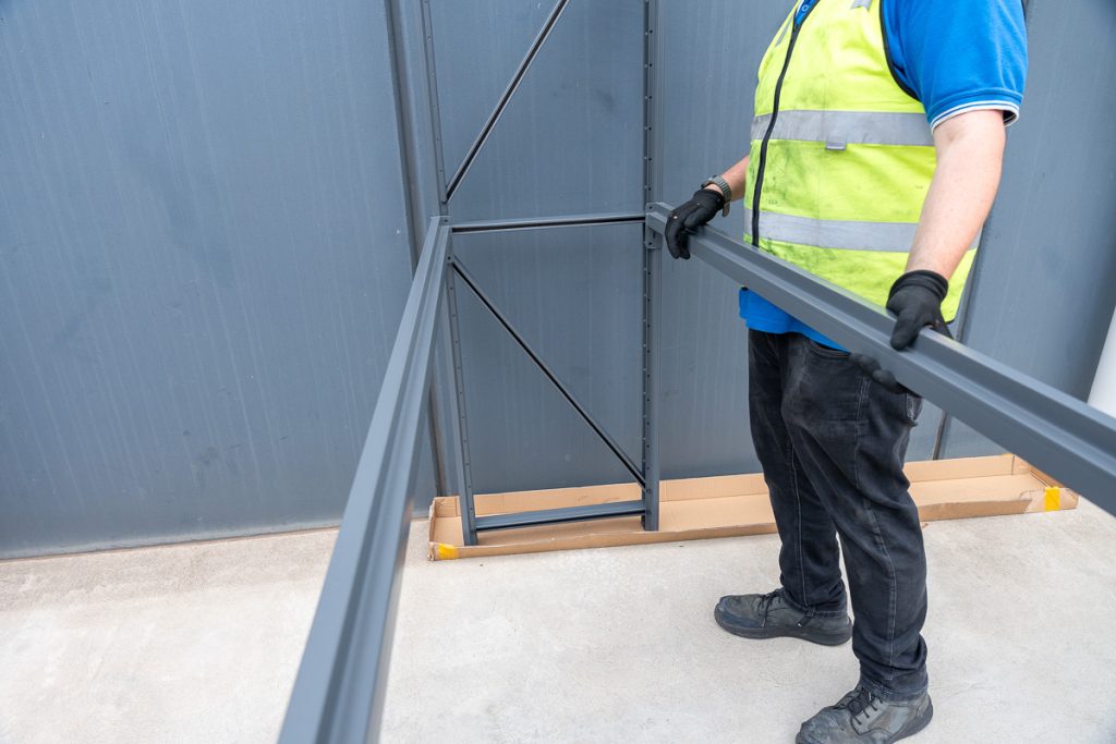 Uniting the Frames - Slotting the matching crossbeam